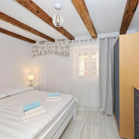 Stone House In The Center Of Town Apartmán Murter