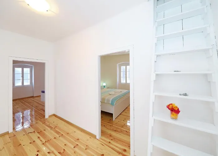 Apartament Stone House In The Center Of Town *