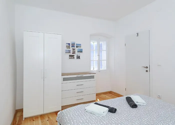 Stone House In The Center Of Town Apartament Murter